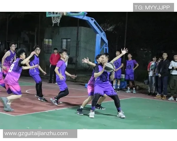 广州篮球队的速度之道：如何在赛场上掌控节奏与激情